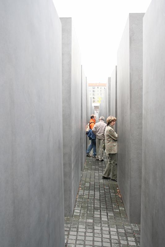 e - Berlin (39).JPG - Visite de Berlin - Mémorial juif
